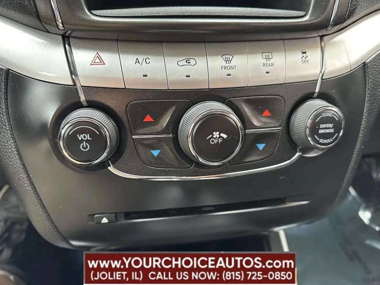 Used 2020 Dodge Journey SE FWD image 30