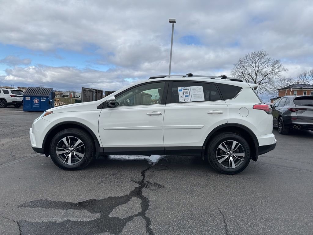 Used 2018 Toyota RAV4 XLE w/ Plus Extra Value Package image 4