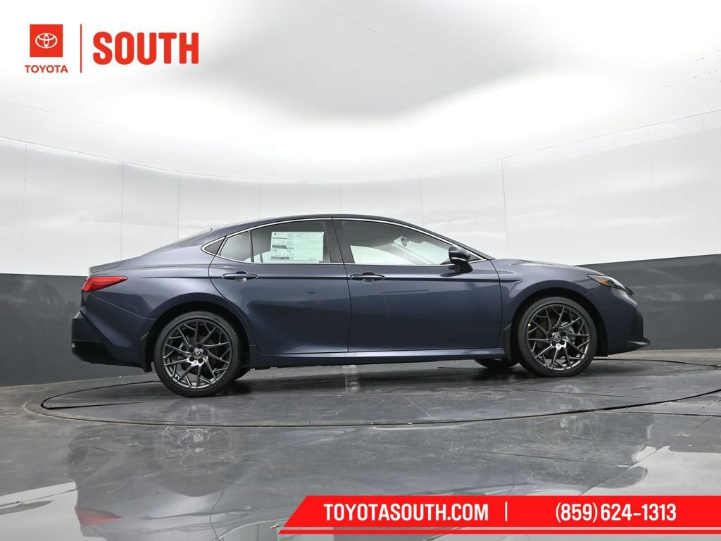 Used 2026 Toyota Camry XLE image 33