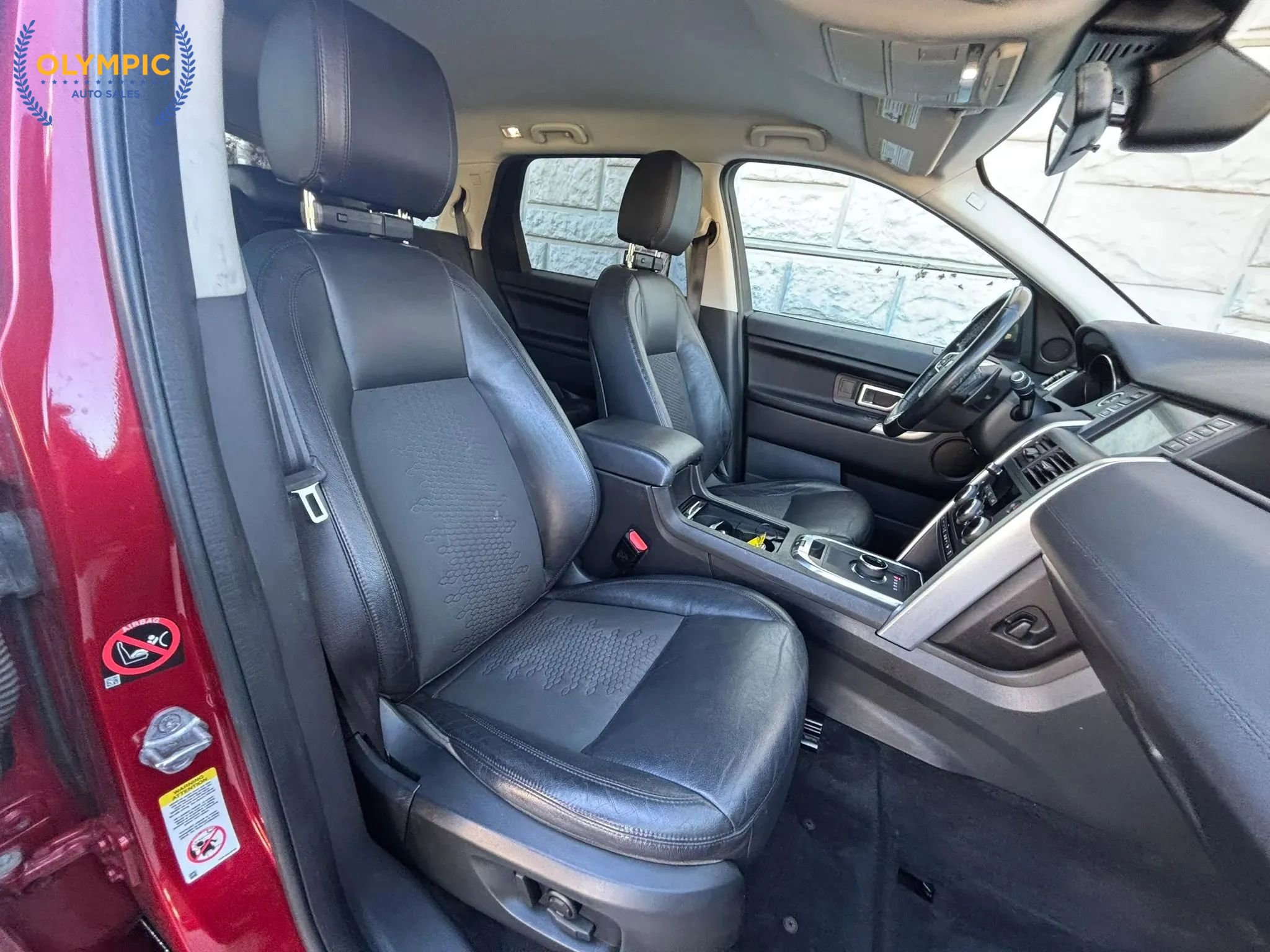 Used 2019 Land Rover Discovery Sport SE image 20