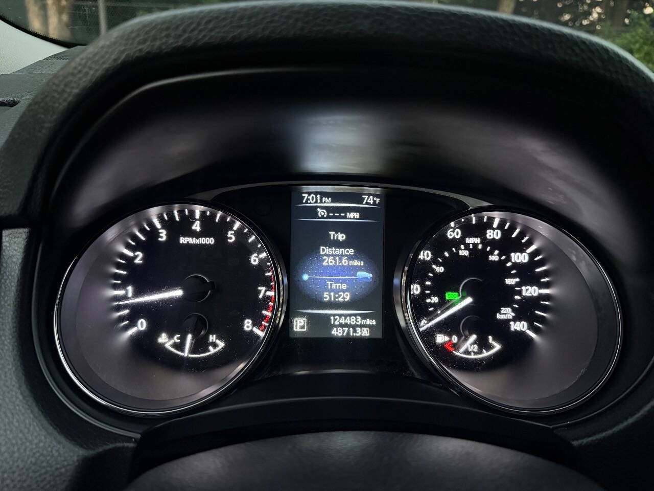 Used 2015 Nissan Rogue SV AWD/4WD image 24
