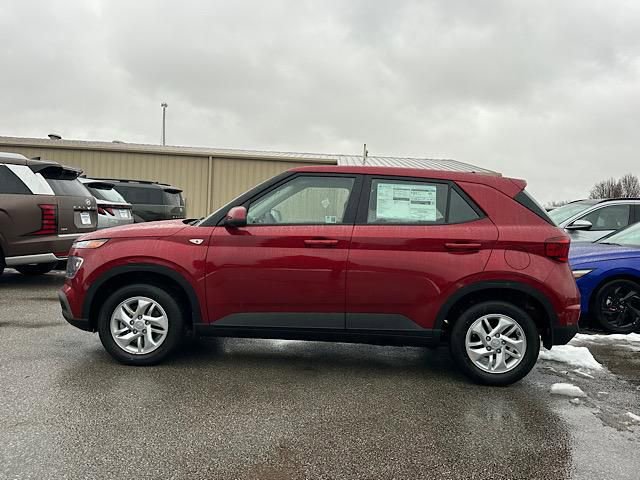 New 2026 Hyundai Venue SE image 2