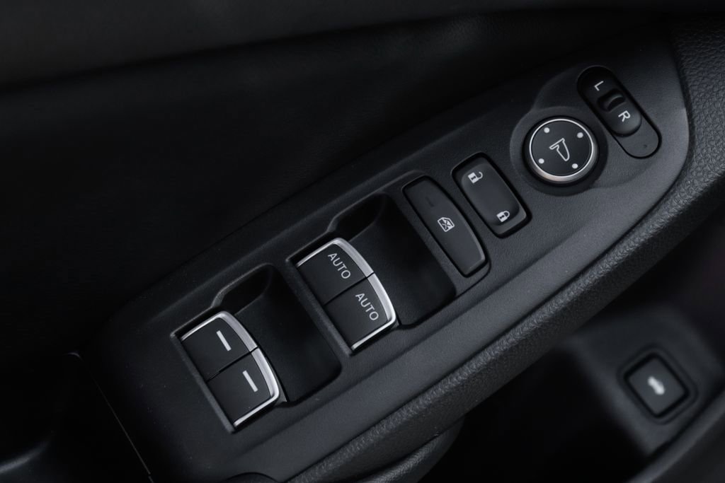 Used 2021 Honda Accord Sport image 14