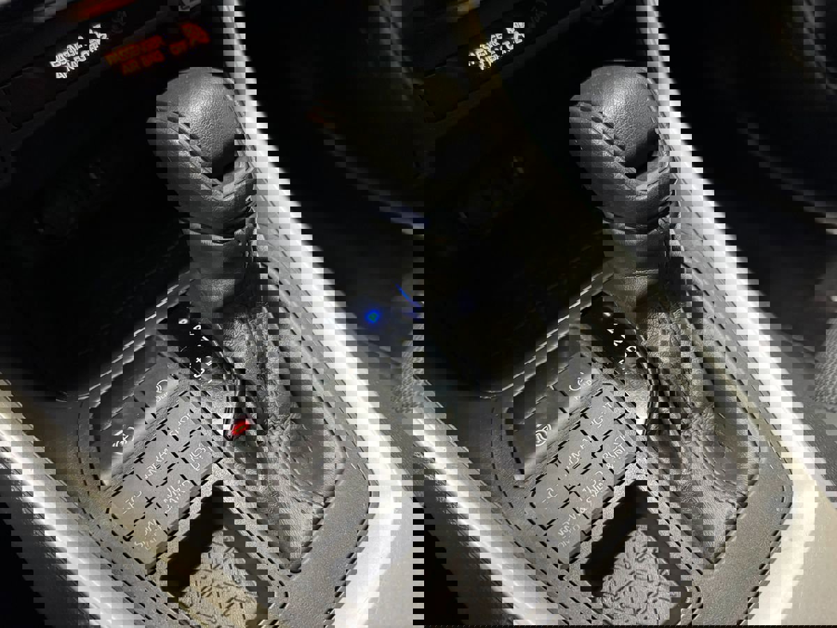 Used 2019 Toyota RAV4 LE w/ All Weather Liner Package AWD/4WD image 32