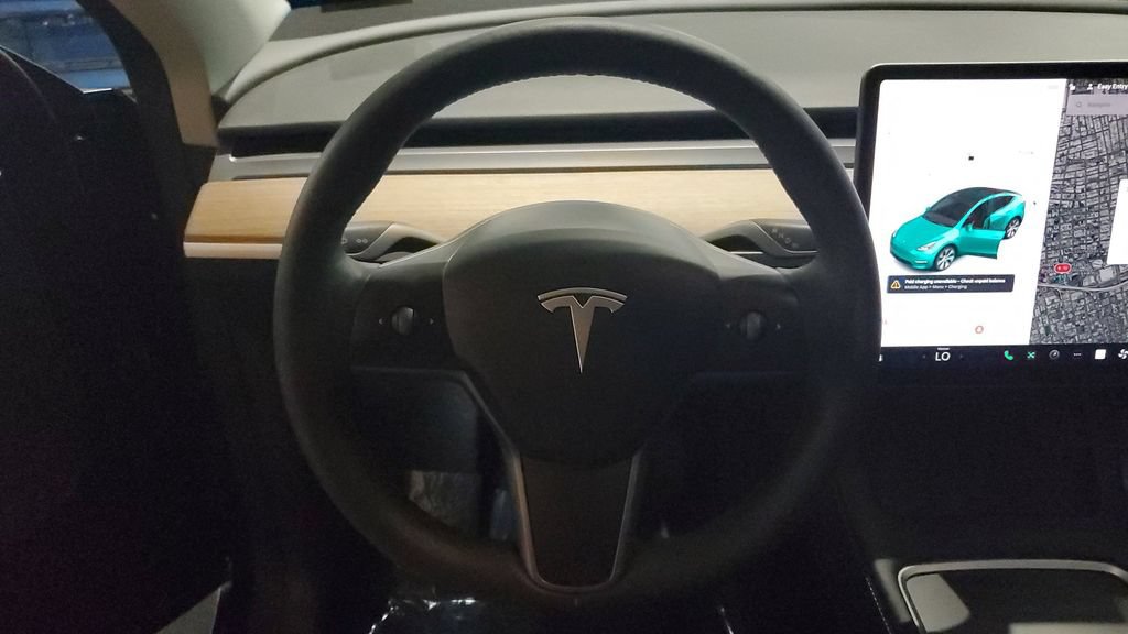 Used 2023 Tesla Model Y Long Range AWD/4WD image 28