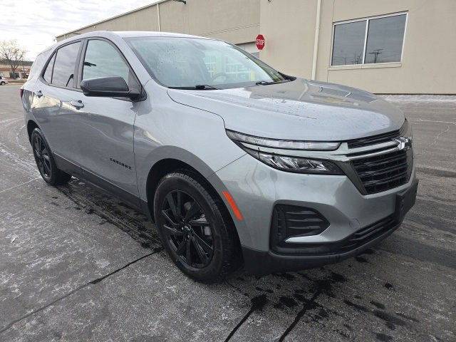 Used 2024 Chevrolet Equinox LS w/ LS Convenience Package image 3