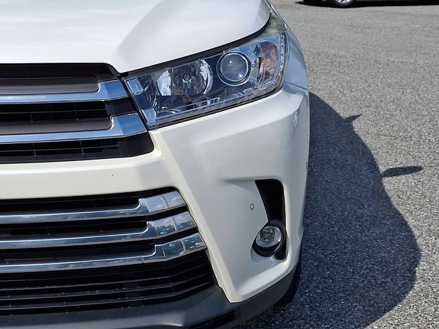 Used 2019 Toyota Highlander Limited Platinum AWD/4WD image 9