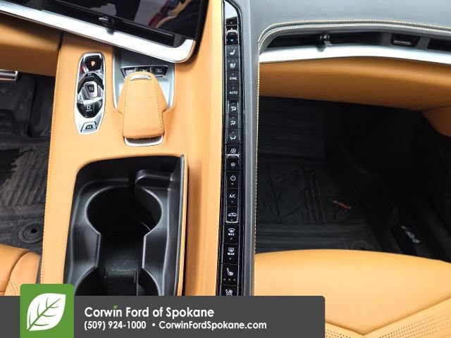 Used 2025 Chevrolet Corvette Z06 RWD image 17