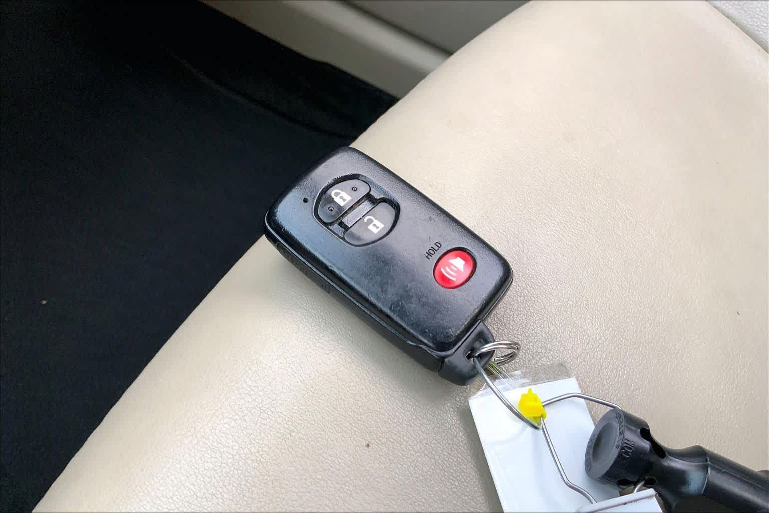 Used 2015 Toyota Prius Four FWD image 14