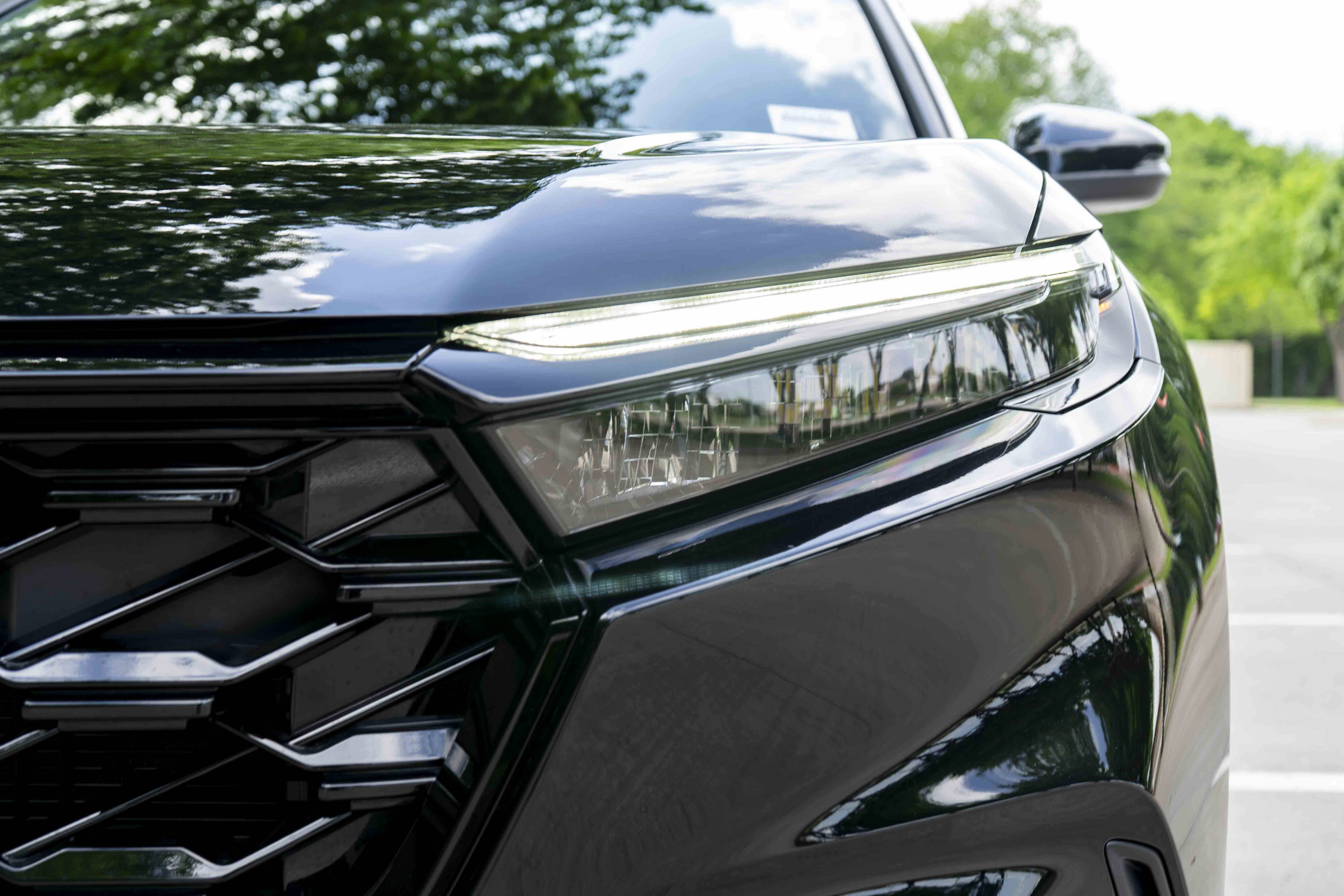 Used 2024 Honda CR-V Sport Touring image 11