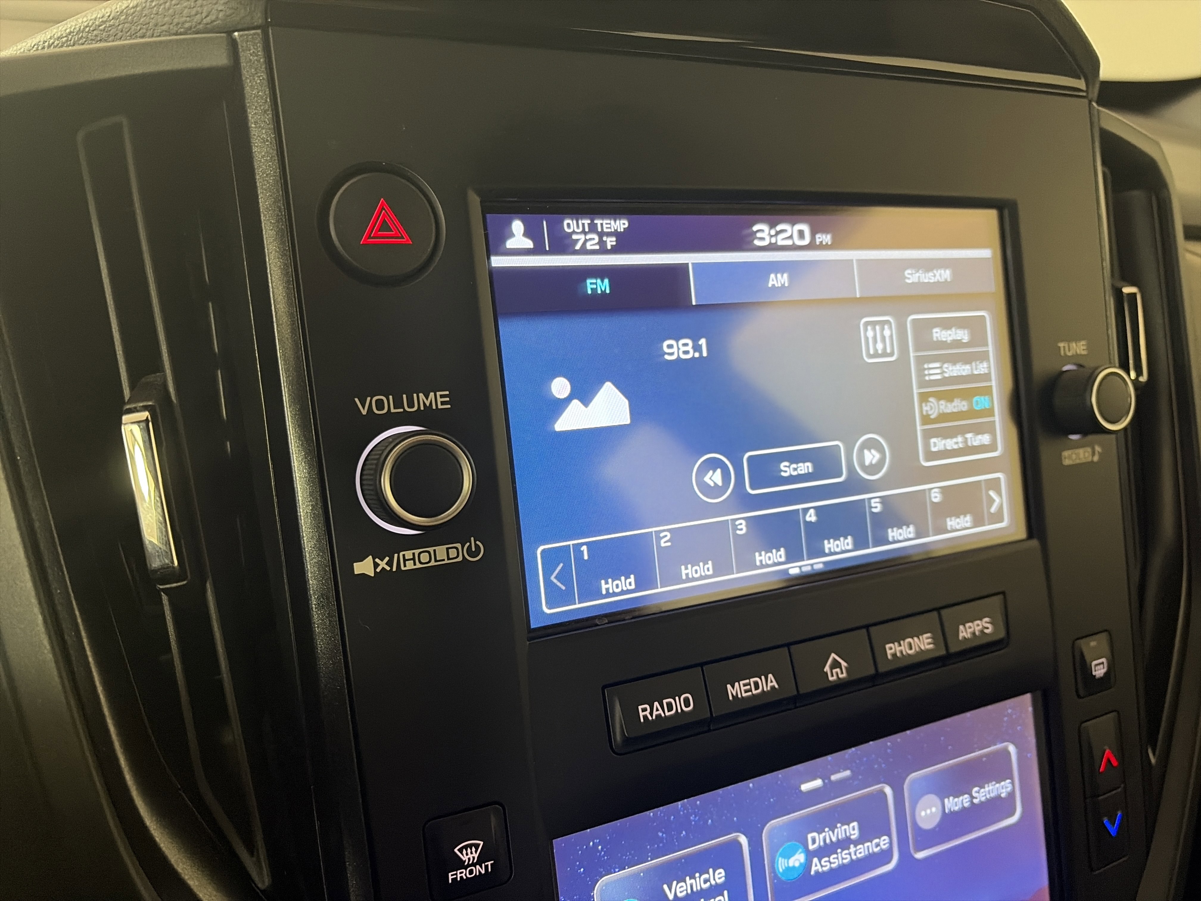 Used 2025 Subaru Forester w/ Convenience Package #1 image 21