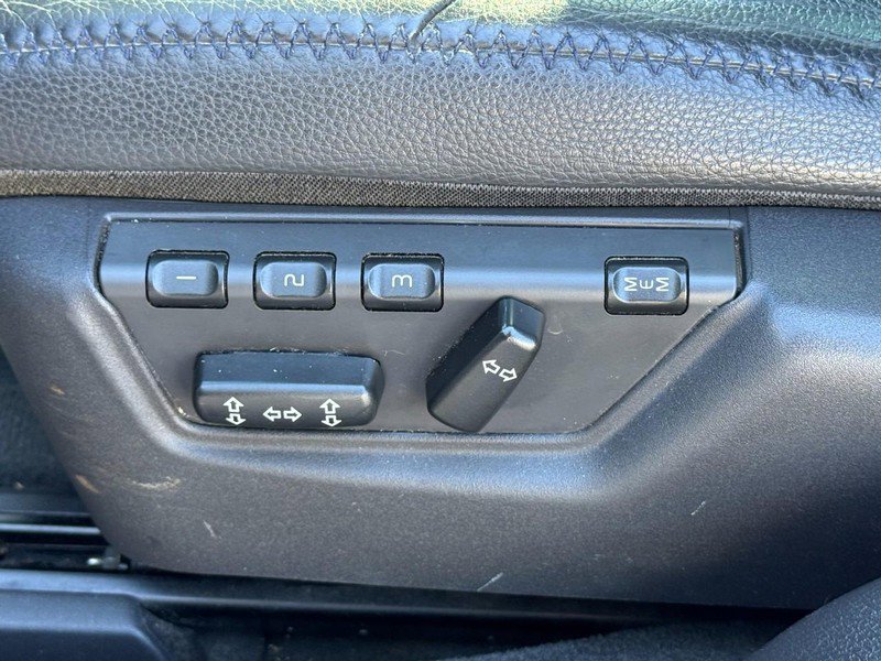 Used 2007 Volvo XC70 image 22