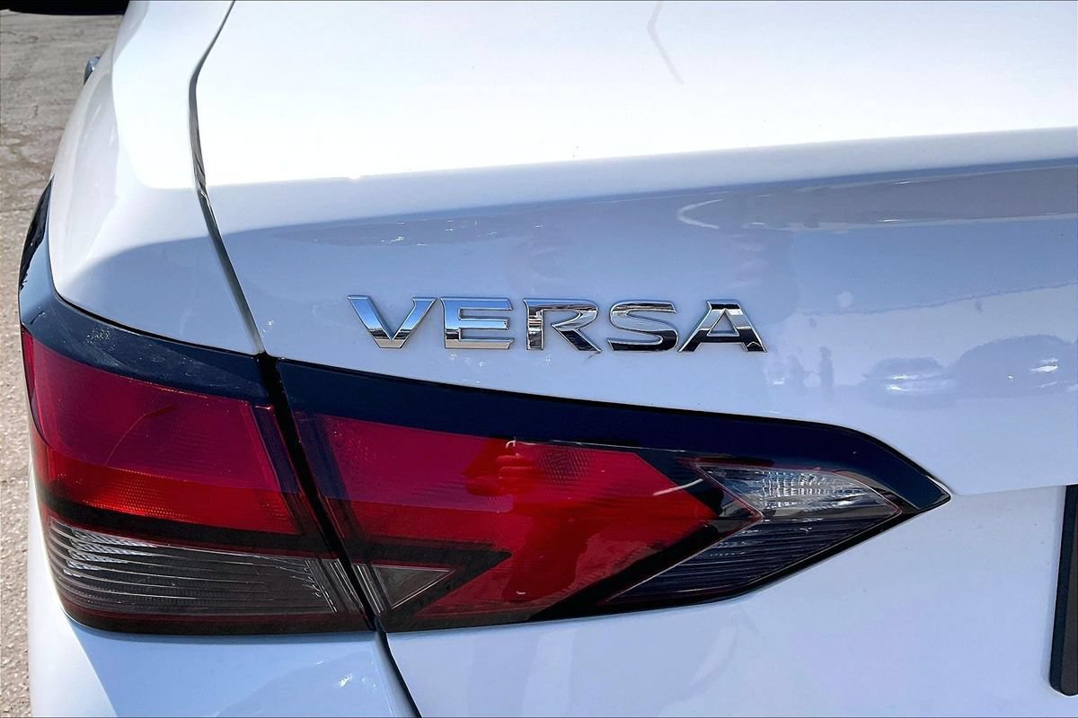 Used 2024 Nissan Versa S w/ Trunk Package FWD image 32