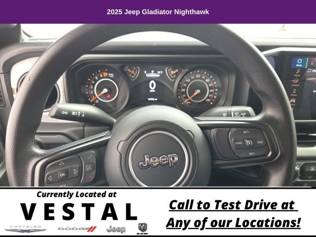 Used 2025 Jeep Gladiator Sport image 14