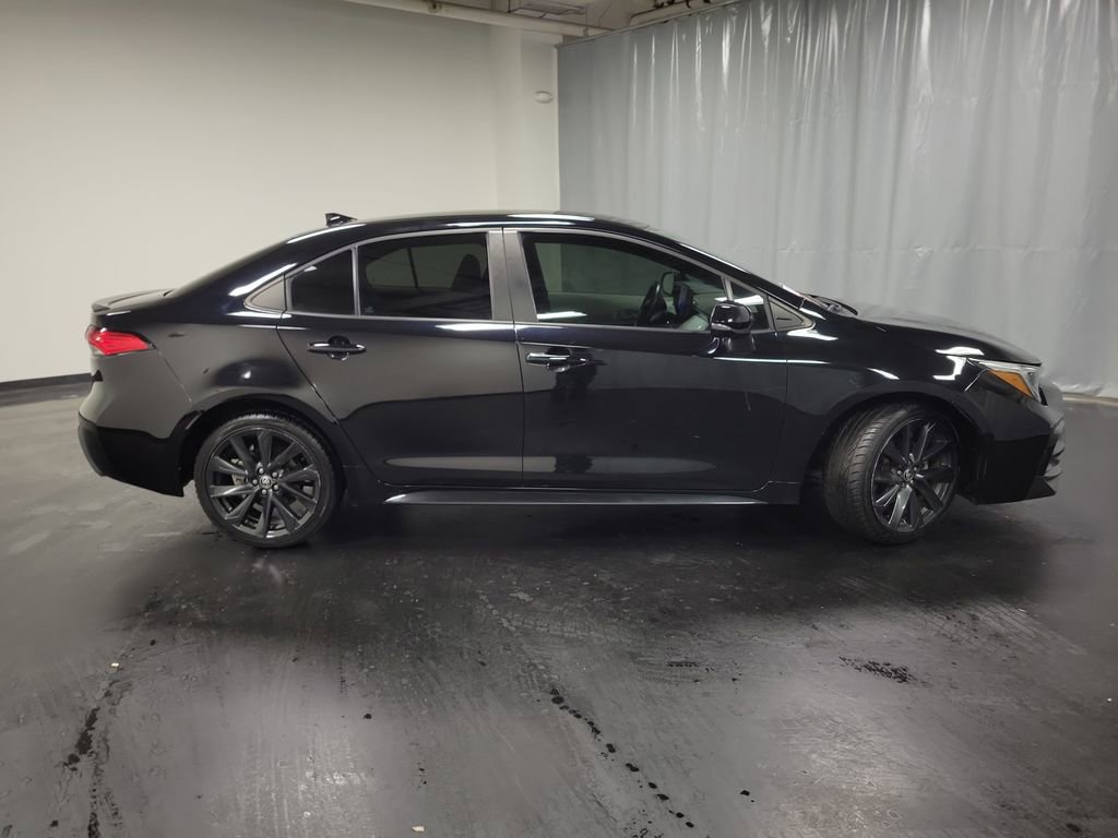 Used 2023 Toyota Corolla SE image 9