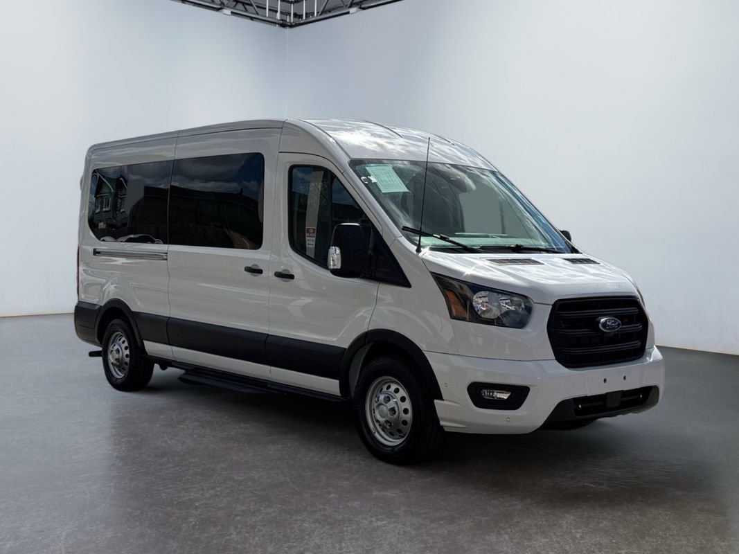 Used 2025 Ford Transit 350 XLT image 3