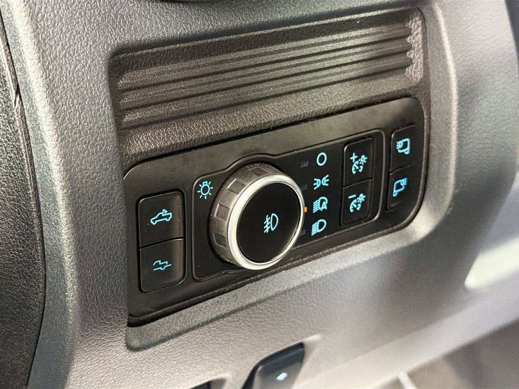 Used 2025 Ford F450 Platinum image 10