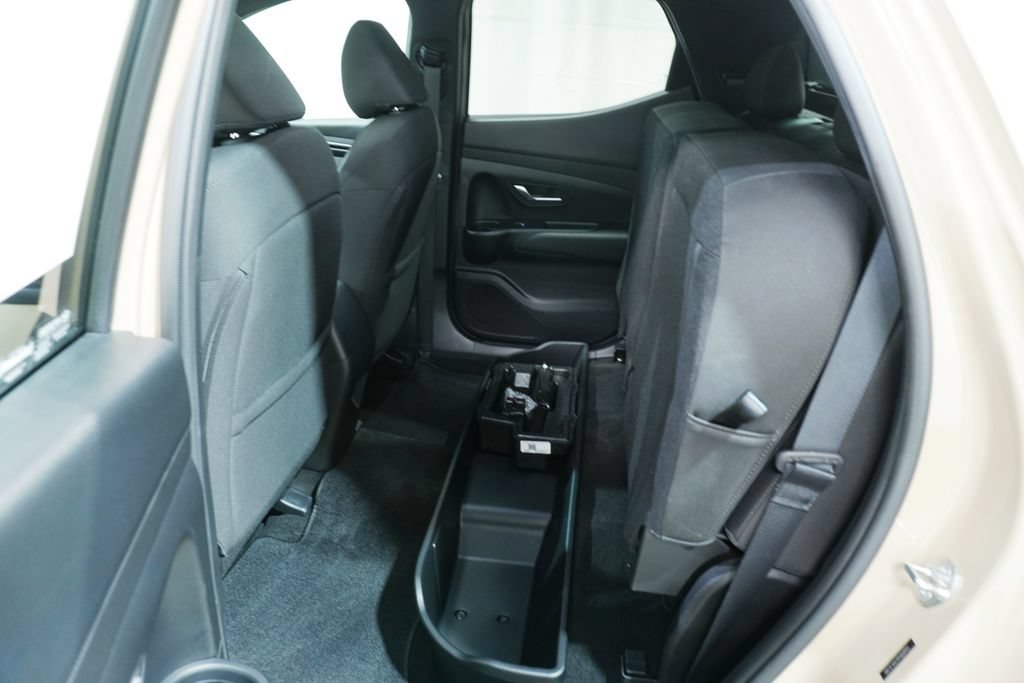 Certified 2023 Hyundai Santa Cruz SEL w/ Activity Package FWD image 12