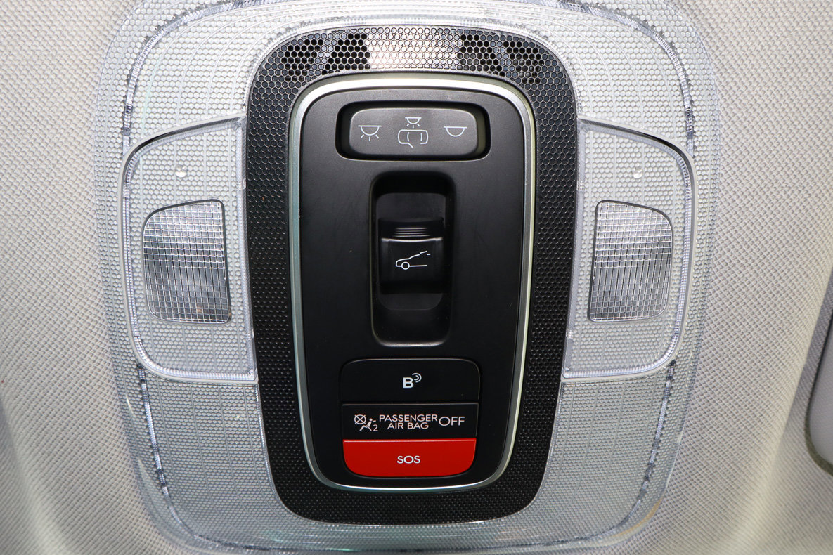 Used 2025 Hyundai Elantra SEL FWD image 25