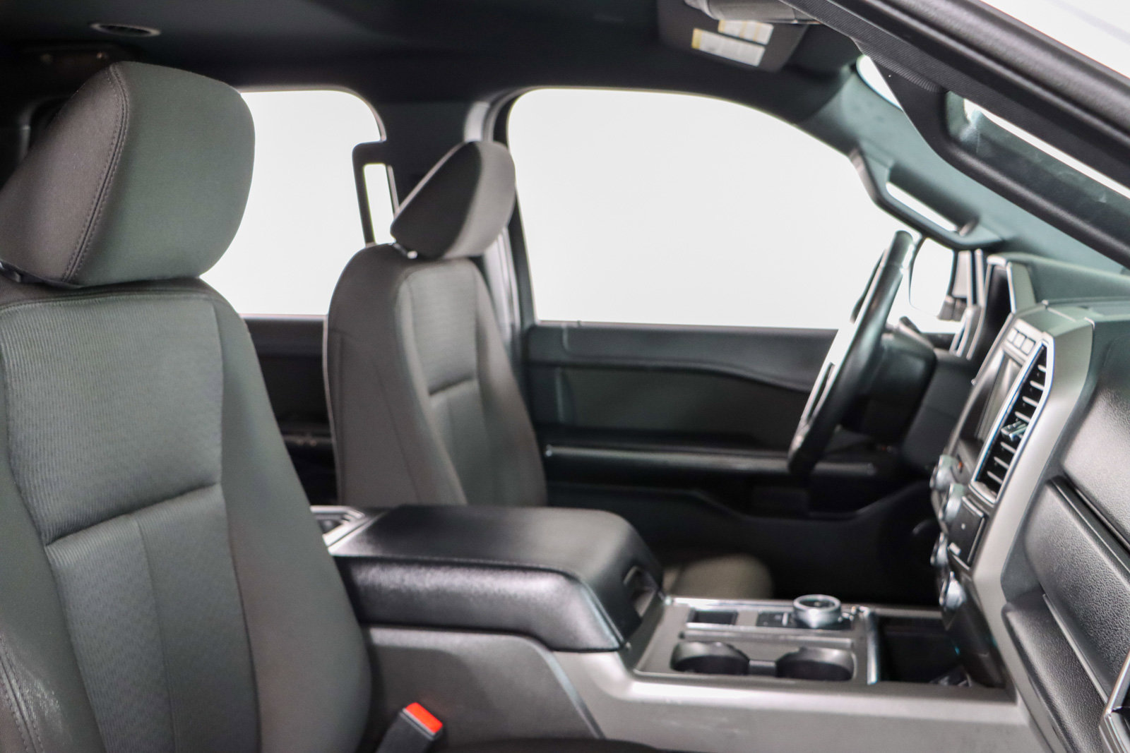 Used 2021 Ford Expedition XLT image 28