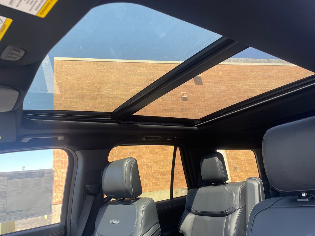 New 2025 Lincoln Corsair Reserve w/ Jet Appearance Package image 18