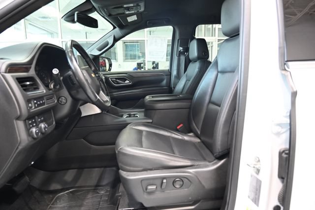 Used 2021 Chevrolet Suburban LT w/ Luxury Package AWD/4WD image 9