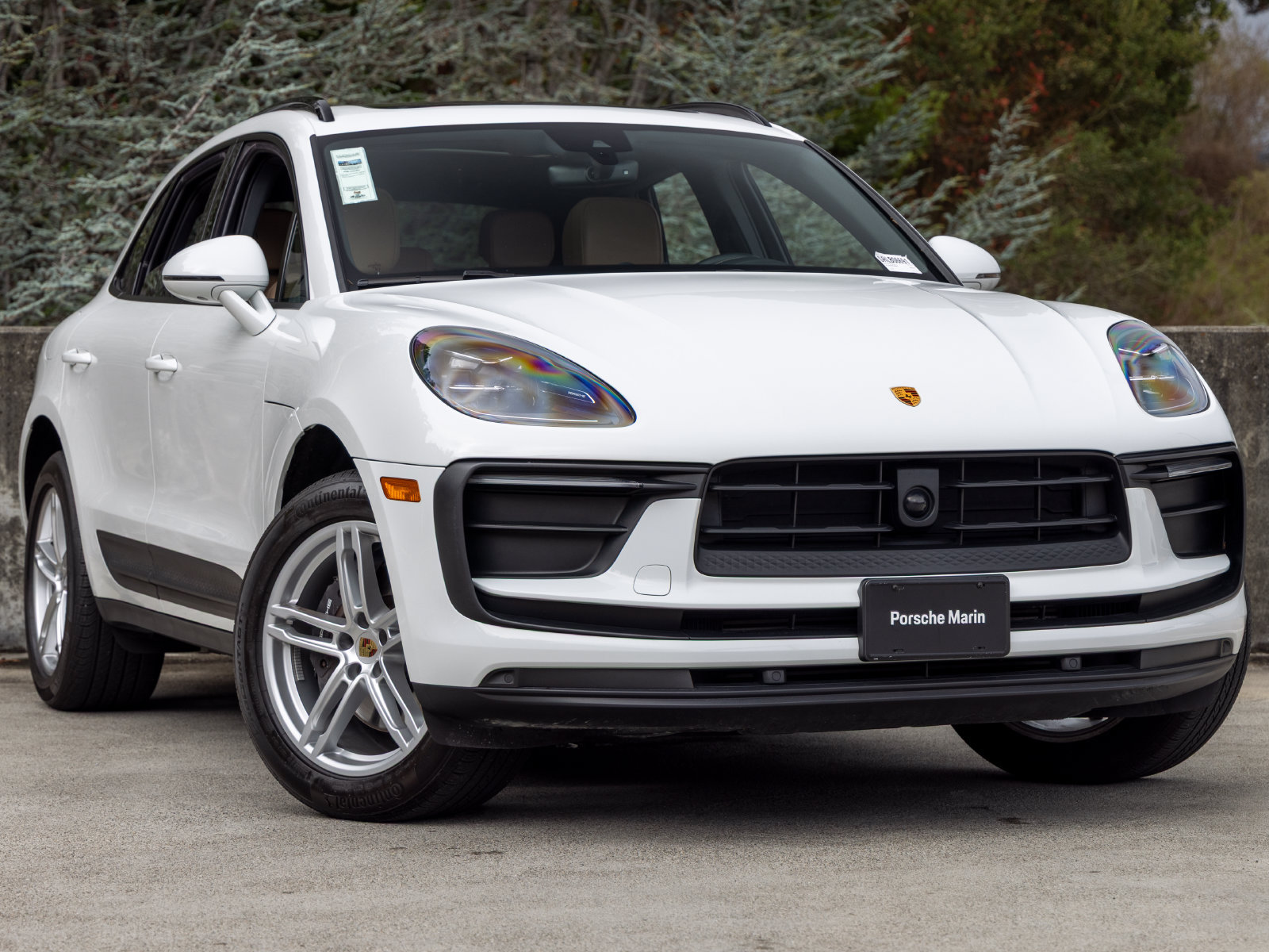 Used 2024 Porsche Macan AWD/4WD image 6
