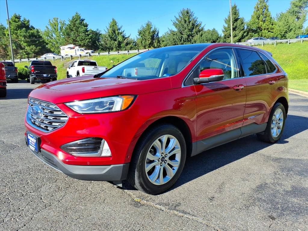 Used 2020 Ford Edge Titanium w/ Equipment Group 301A AWD/4WD image 7