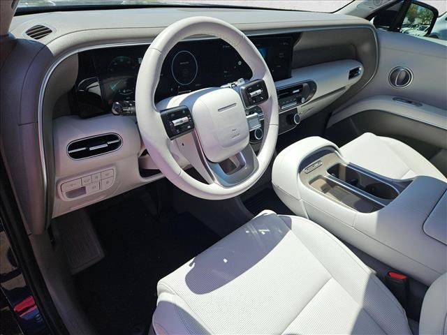 Certified 2026 Hyundai Palisade Limited FWD image 11