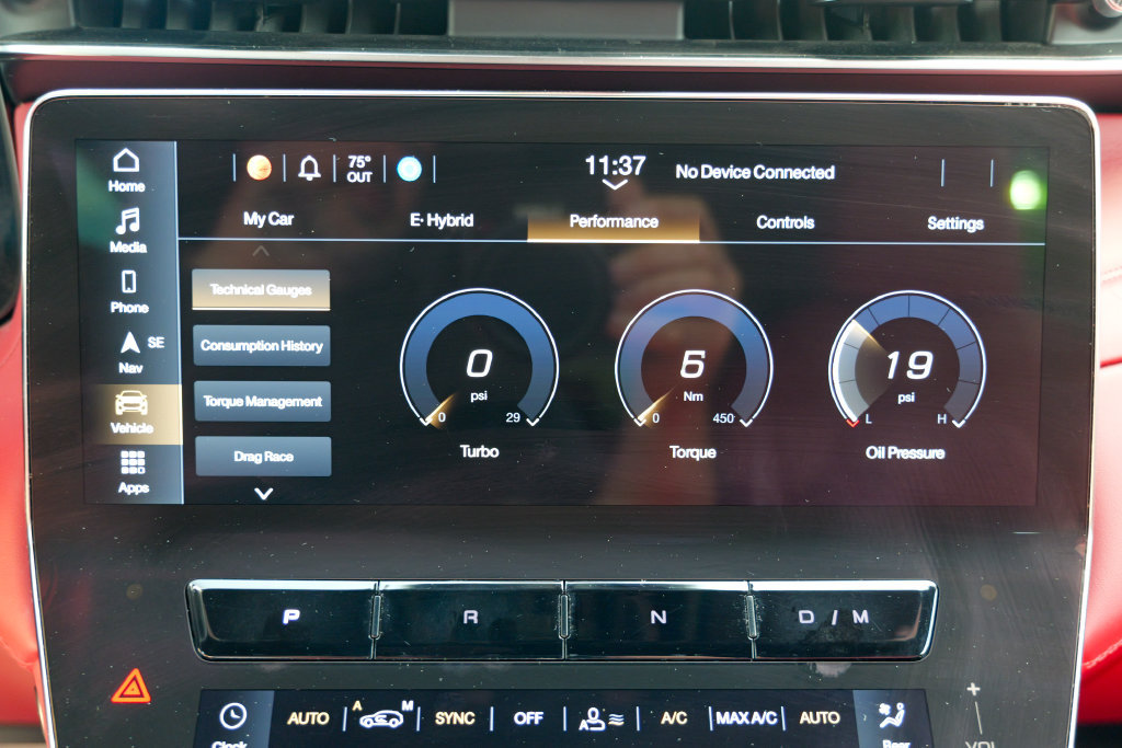 Used 2023 Maserati Grecale Modena AWD/4WD image 56