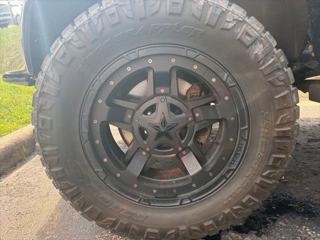 Used 2012 Ford F150 Lariat w/ Lariat Chrome Pkg image 5