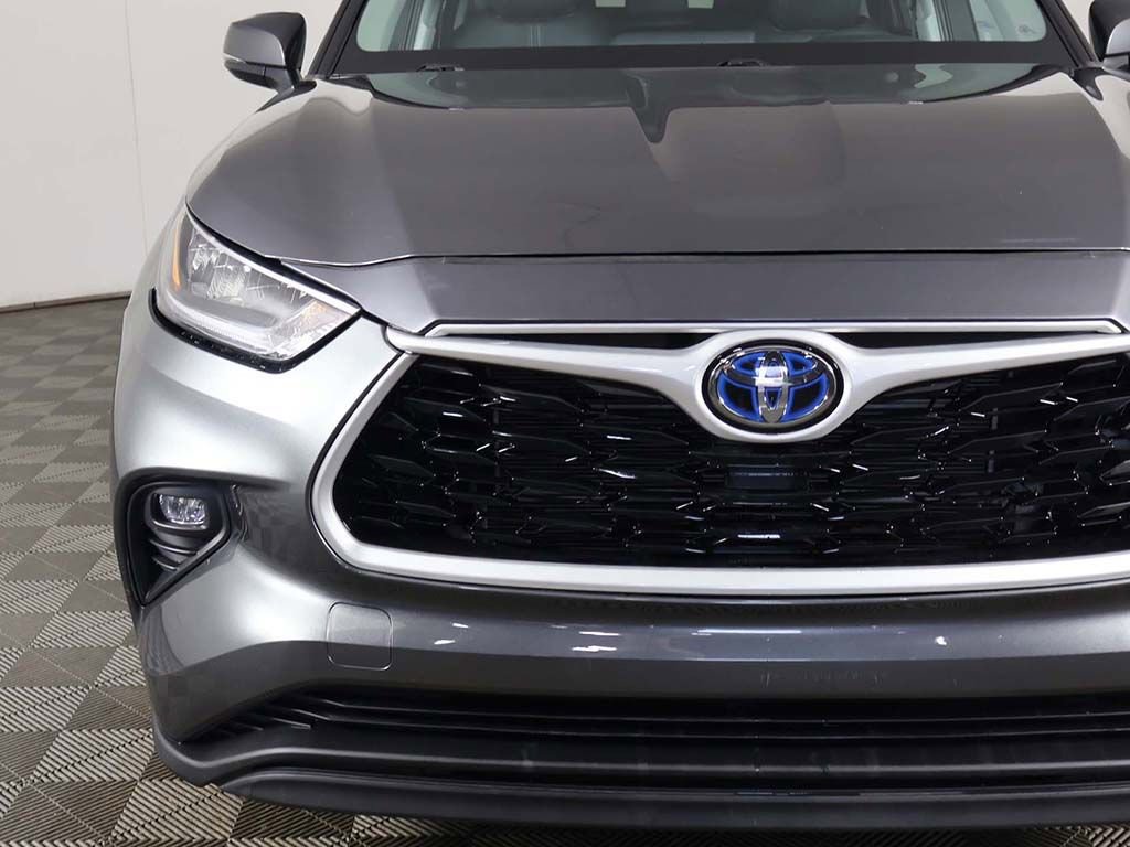 Used 2022 Toyota Highlander XLE image 14