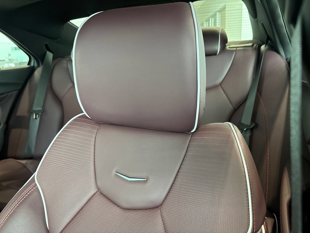 New 2025 Cadillac CT4 V RWD image 5