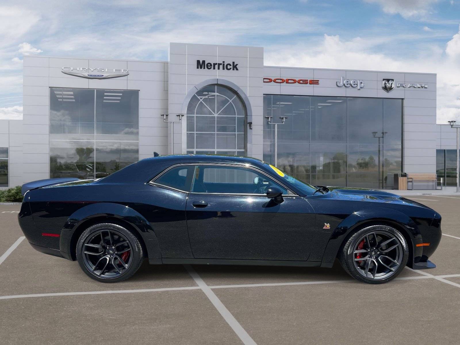 Used 2021 Dodge Challenger R/T Scat Pack RWD image 4