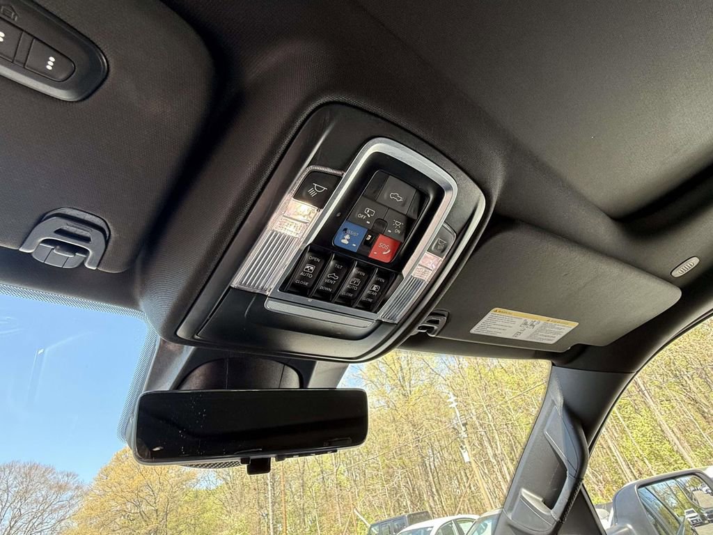 Used 2022 RAM 1500 Limited image 30