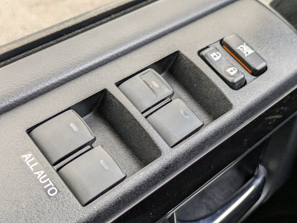 Used 2021 Toyota 4Runner Venture w/ Moonroof Package image 24