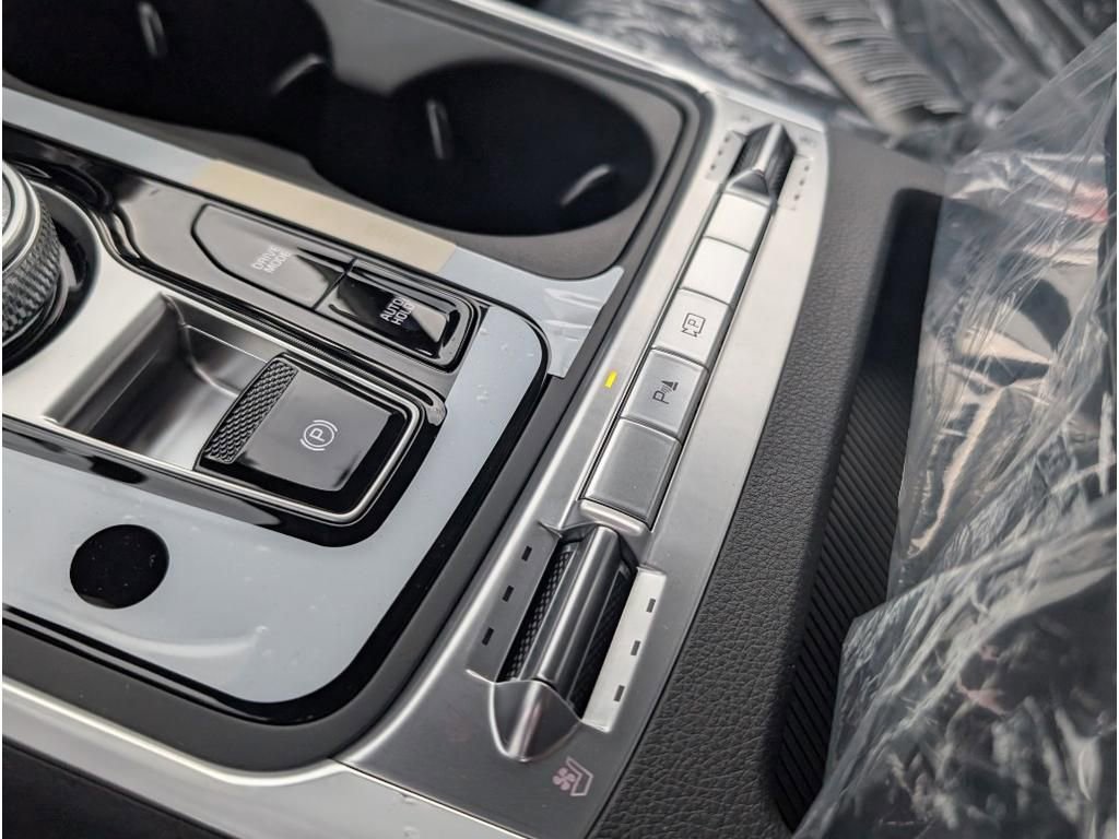 New 2026 Kia Carnival SX w/ SX Dark Edition Package image 25