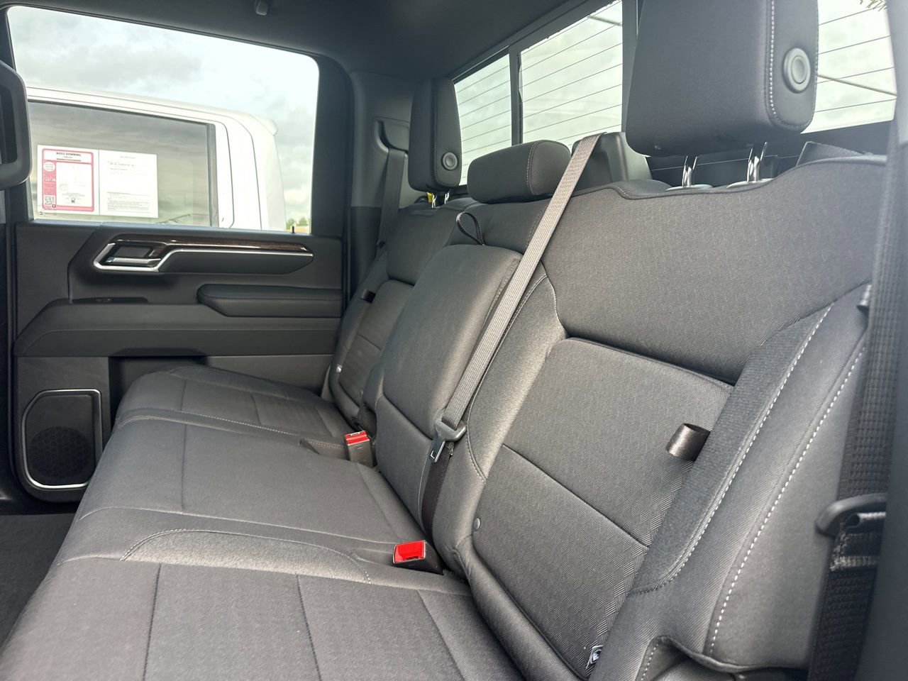 Used 2025 GMC Sierra 2500 SLE w/ SLE Value Package; AWD/4WD image 12