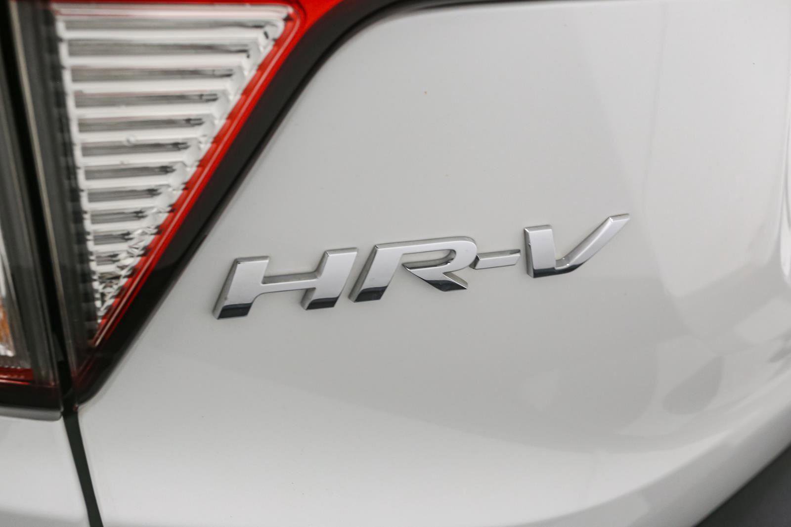 Used 2022 Honda HR-V EX image 11