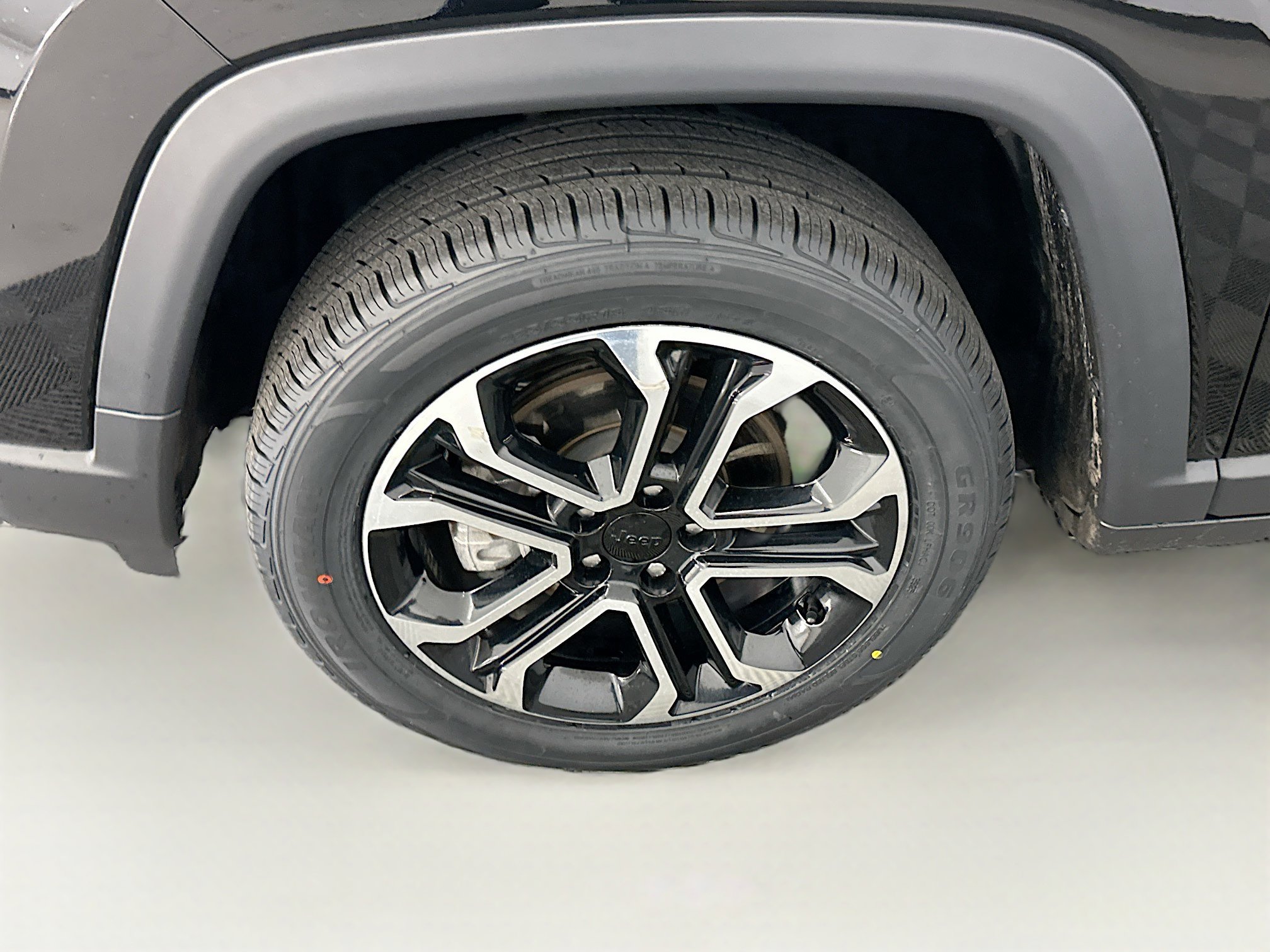 Used 2022 Jeep Compass Limited image 11