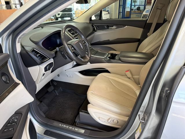 Used 2020 Lincoln Nautilus Reserve w/ Class II Trailer Tow Package FWD image 10