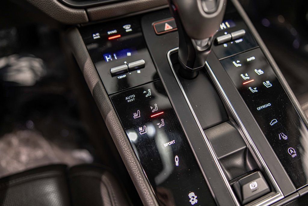 Used 2022 Porsche Macan S AWD/4WD image 29
