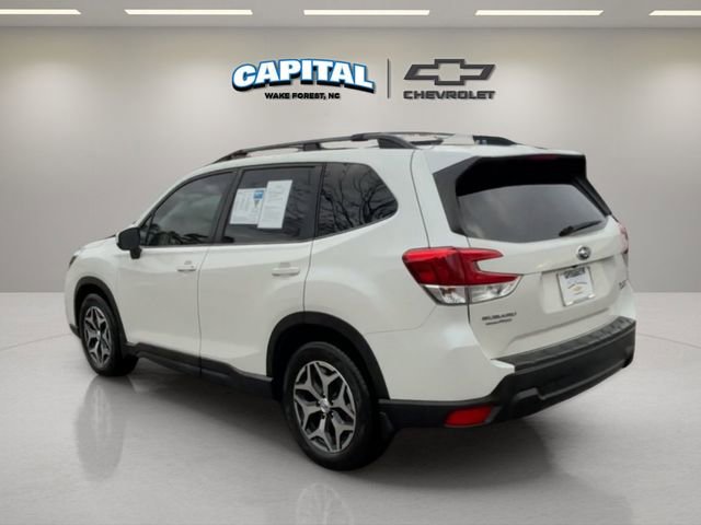 Used 2019 Subaru Forester Premium image 3