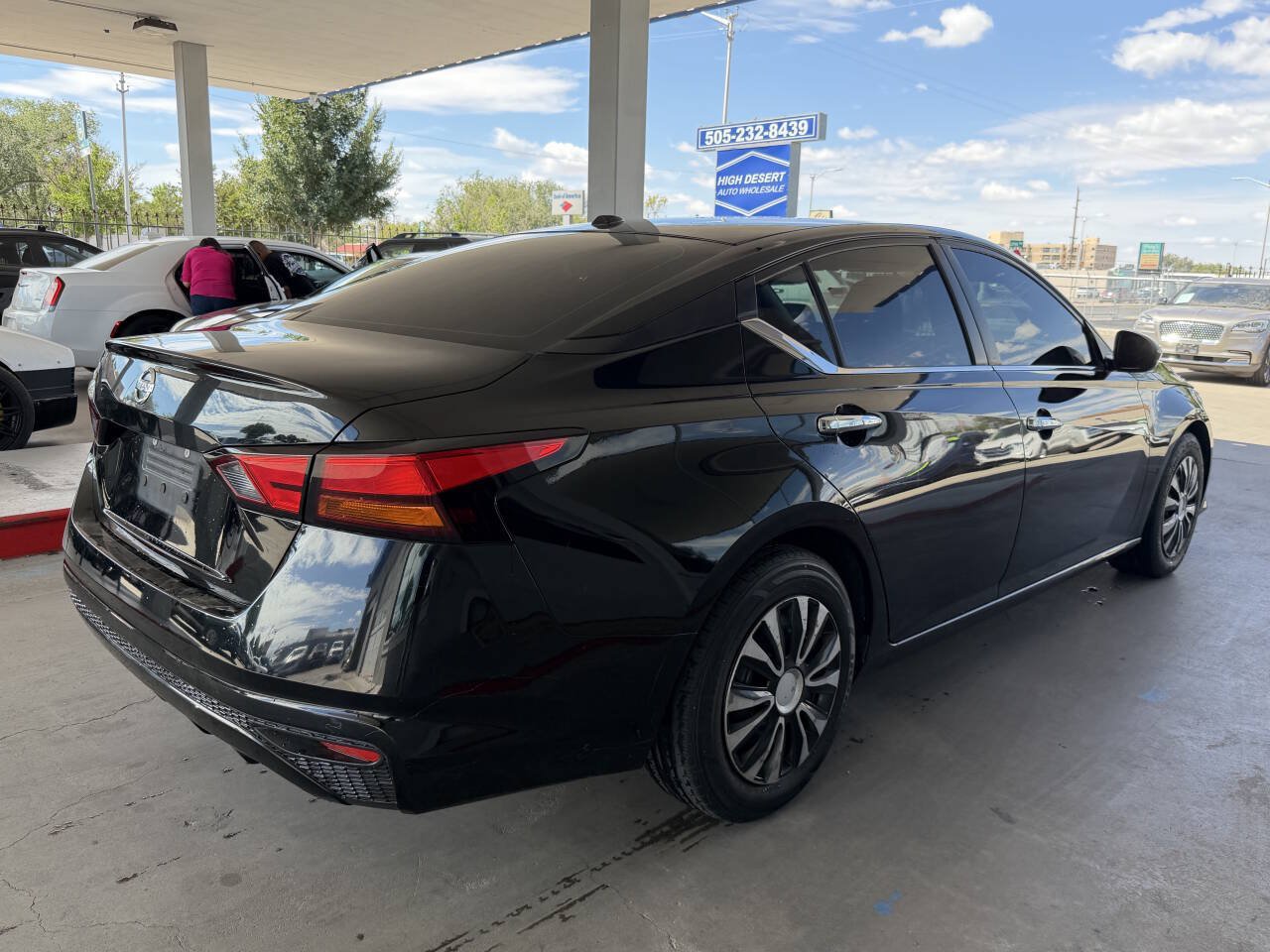 Used 2020 Nissan Altima 2.5 S FWD image 5