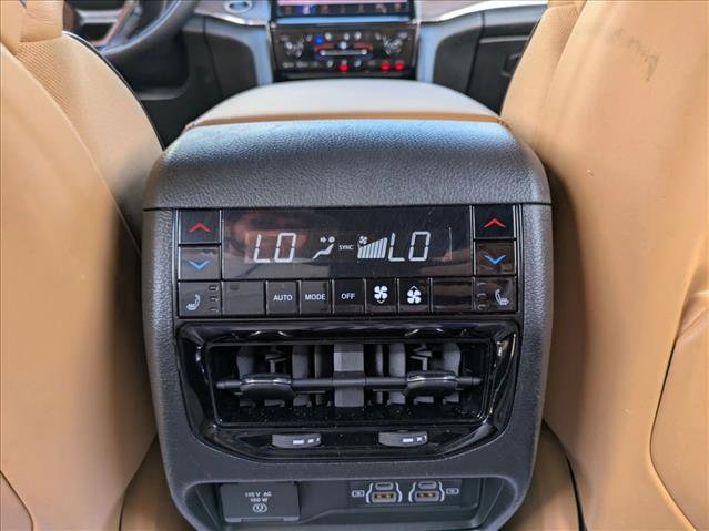 Used 2023 Jeep Grand Cherokee L Summit w/ Advanced Protech Group IV image 19