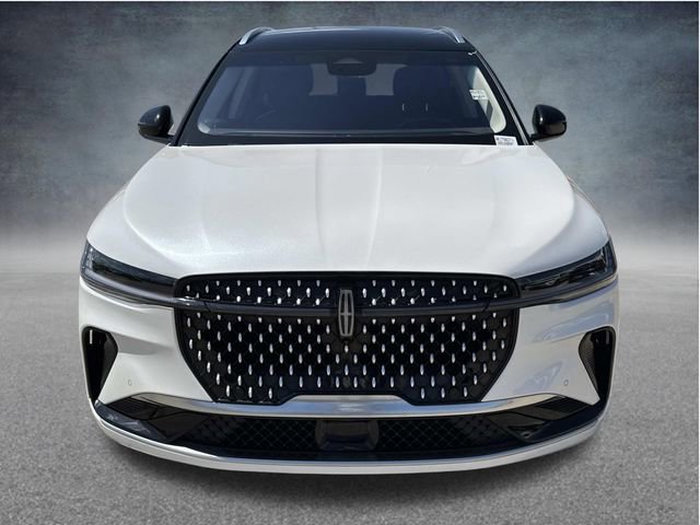 Used 2024 Lincoln Nautilus Reserve AWD/4WD image 2