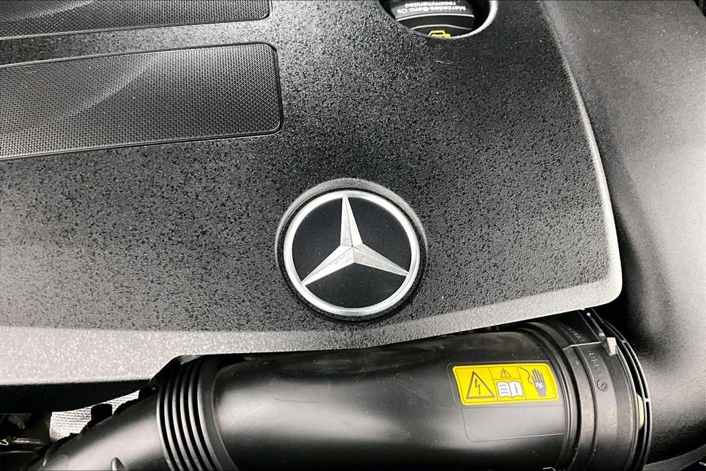 Used 2021 Mercedes-Benz GLC 300 image 32