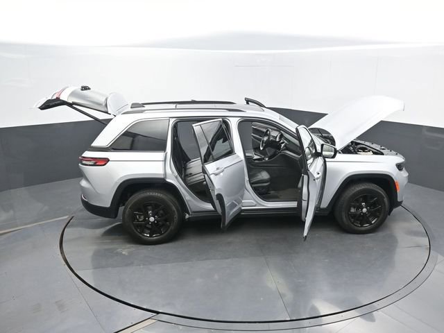 Used 2022 Jeep Grand Cherokee Limited image 73