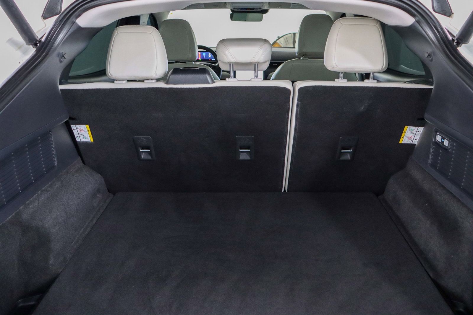 Used 2023 Ford Mustang Mach-E Premium image 29