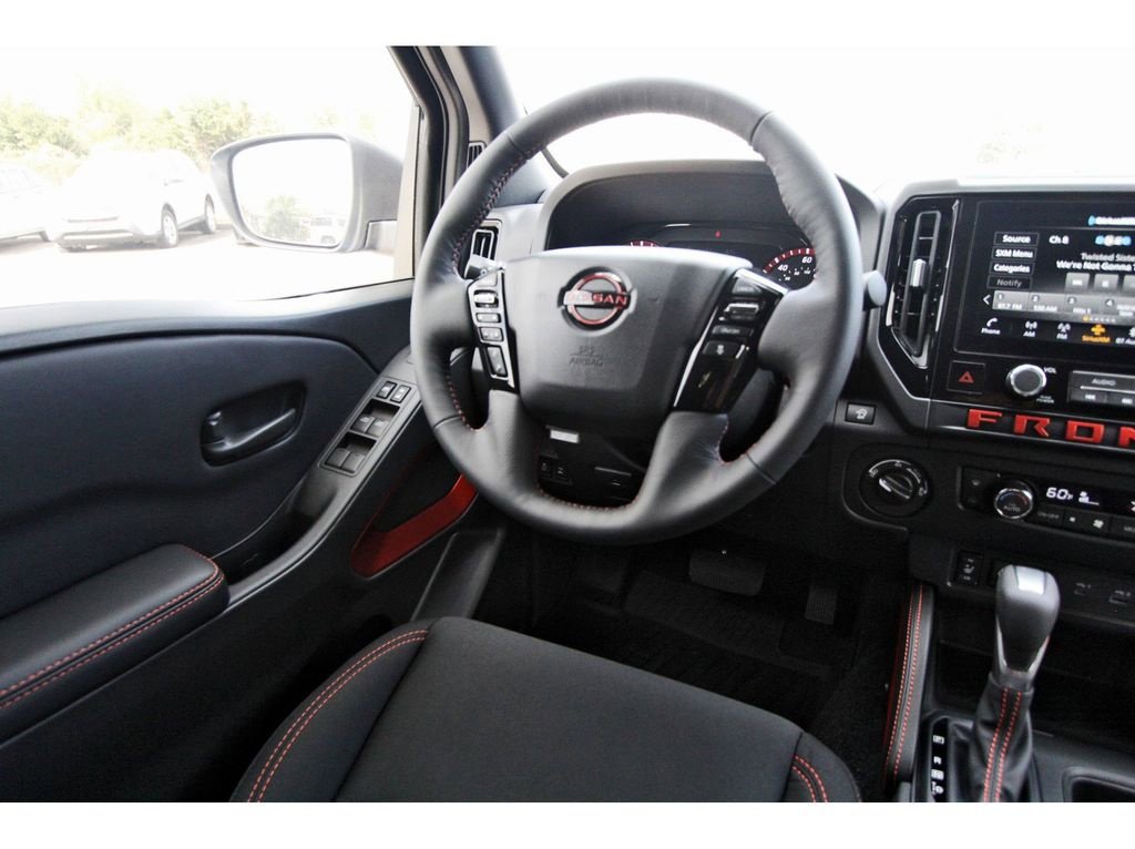 New 2026 Nissan Frontier PRO-4X w/ Pro-4x Convenience Package image 8